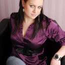 Get ready to play with Kynthia from Northern MI in live cams!